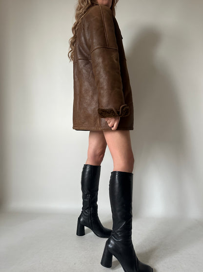 Chocolate petite Shearling