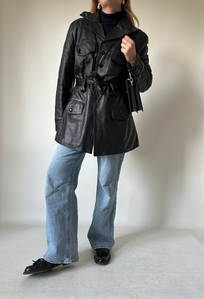 Giaccone in pelle nero con cintura