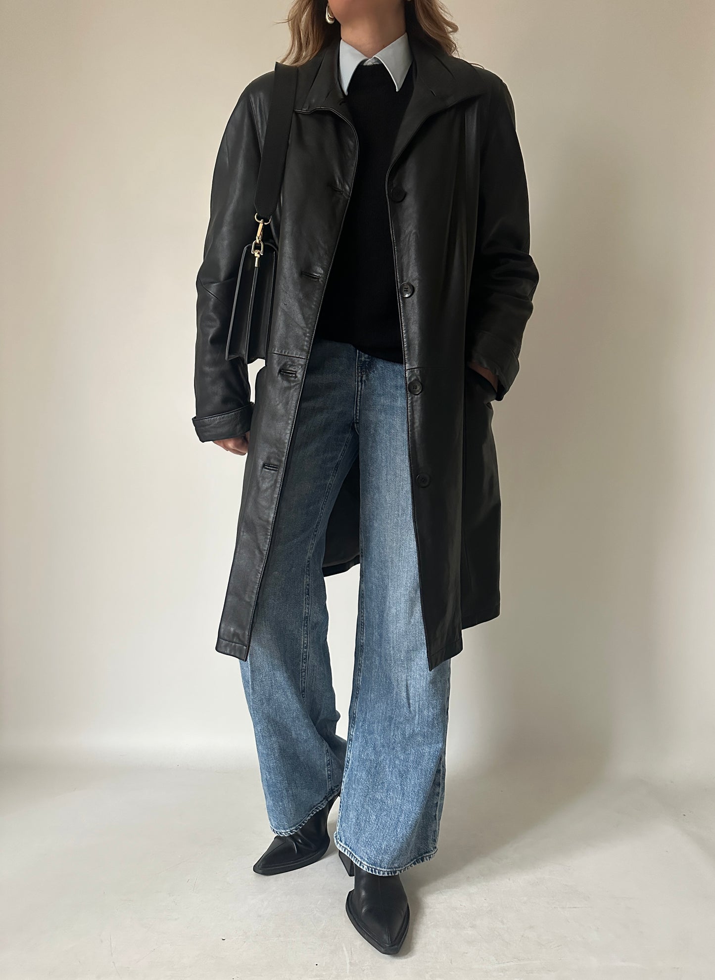 Trench trapuntato in pelle nera