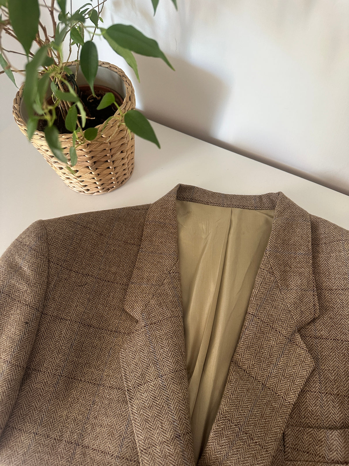 Virgin wool herringbone blazer
