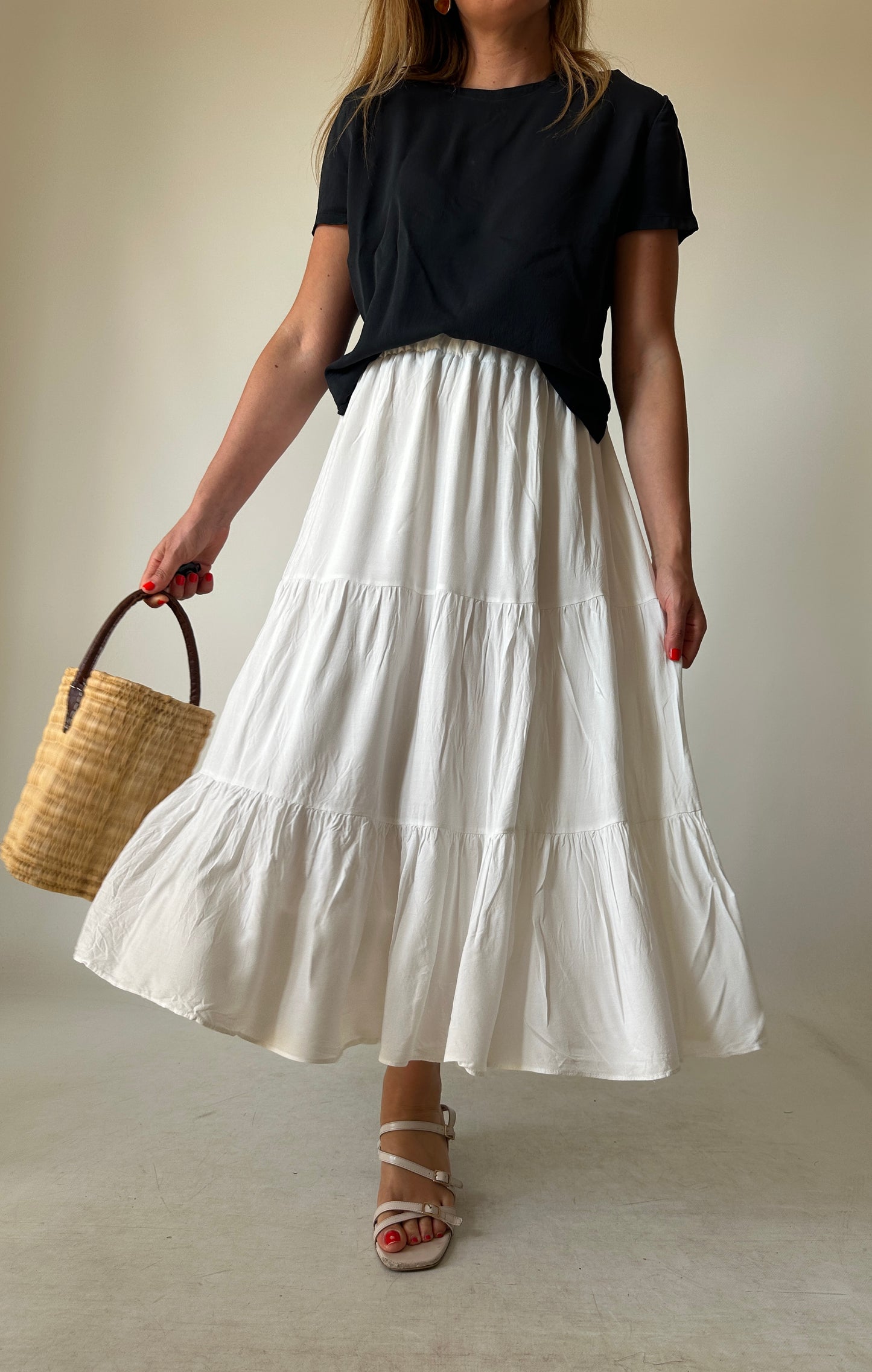 Essential pure cotton white skirt
