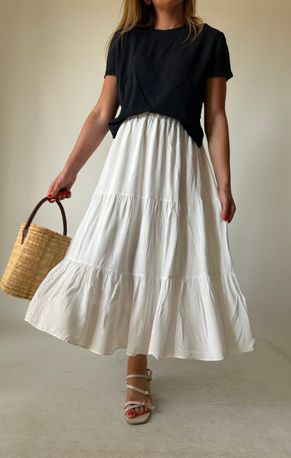 Essential pure cotton white skirt