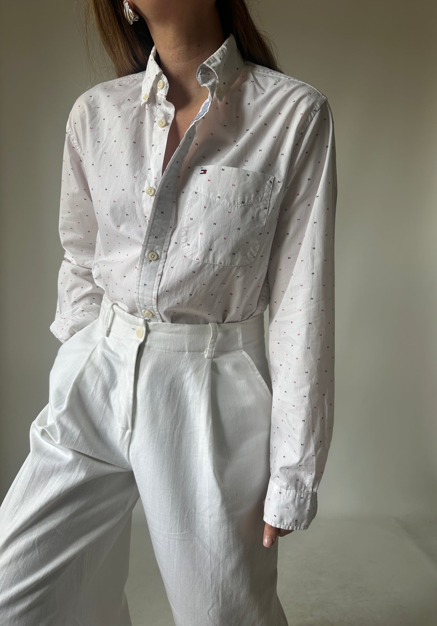TOMMY HILFIGER logo white shirt
