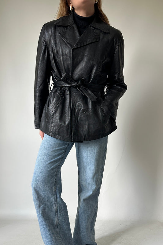 Chic leather jacket with belt