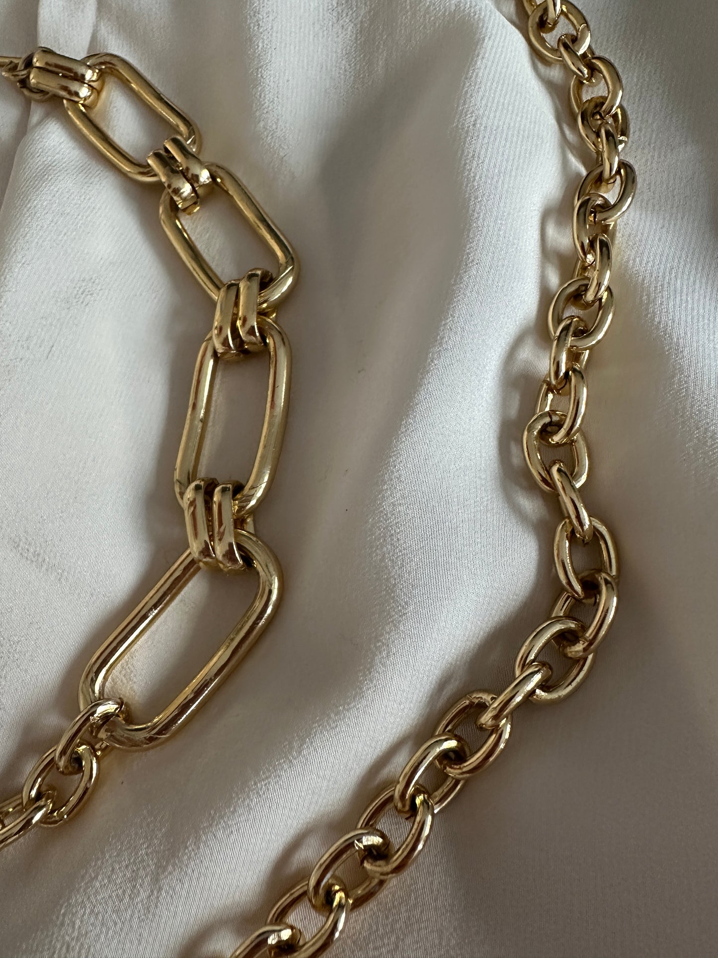 Collana cintura gioiello geometrica