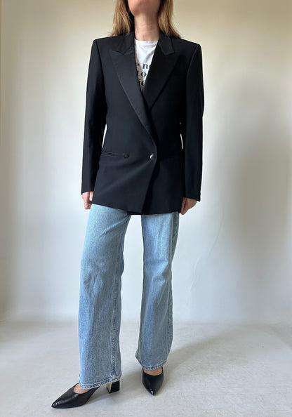 Precious black smoking blazer