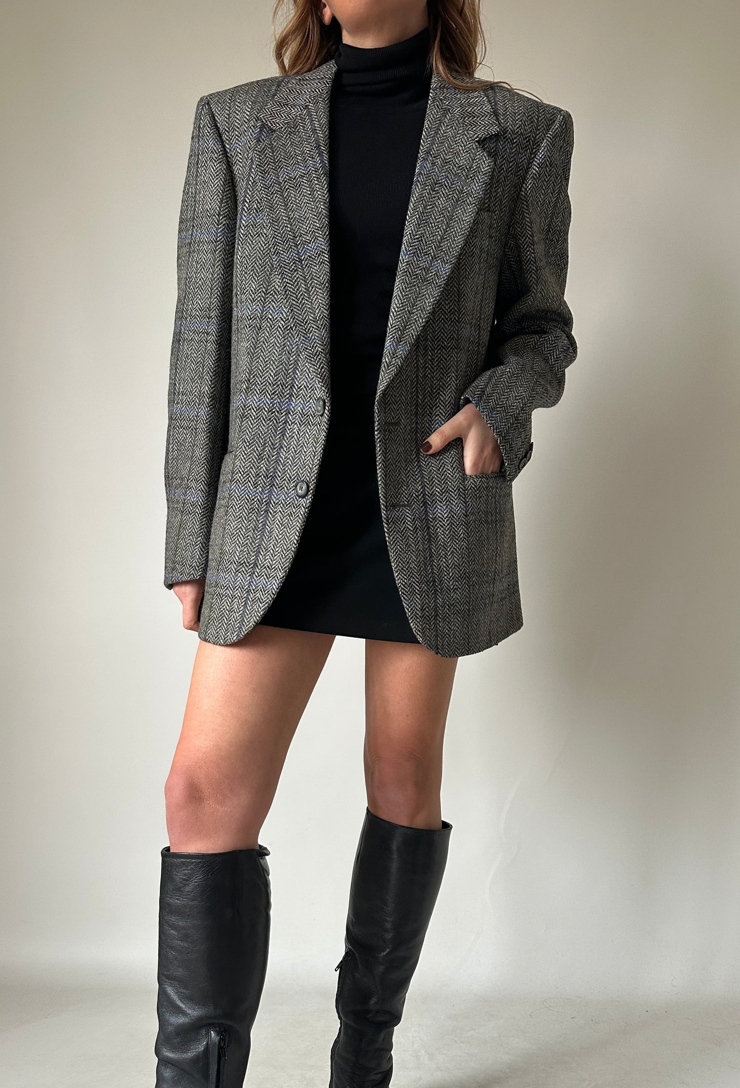 Herringbone grey wool blazer