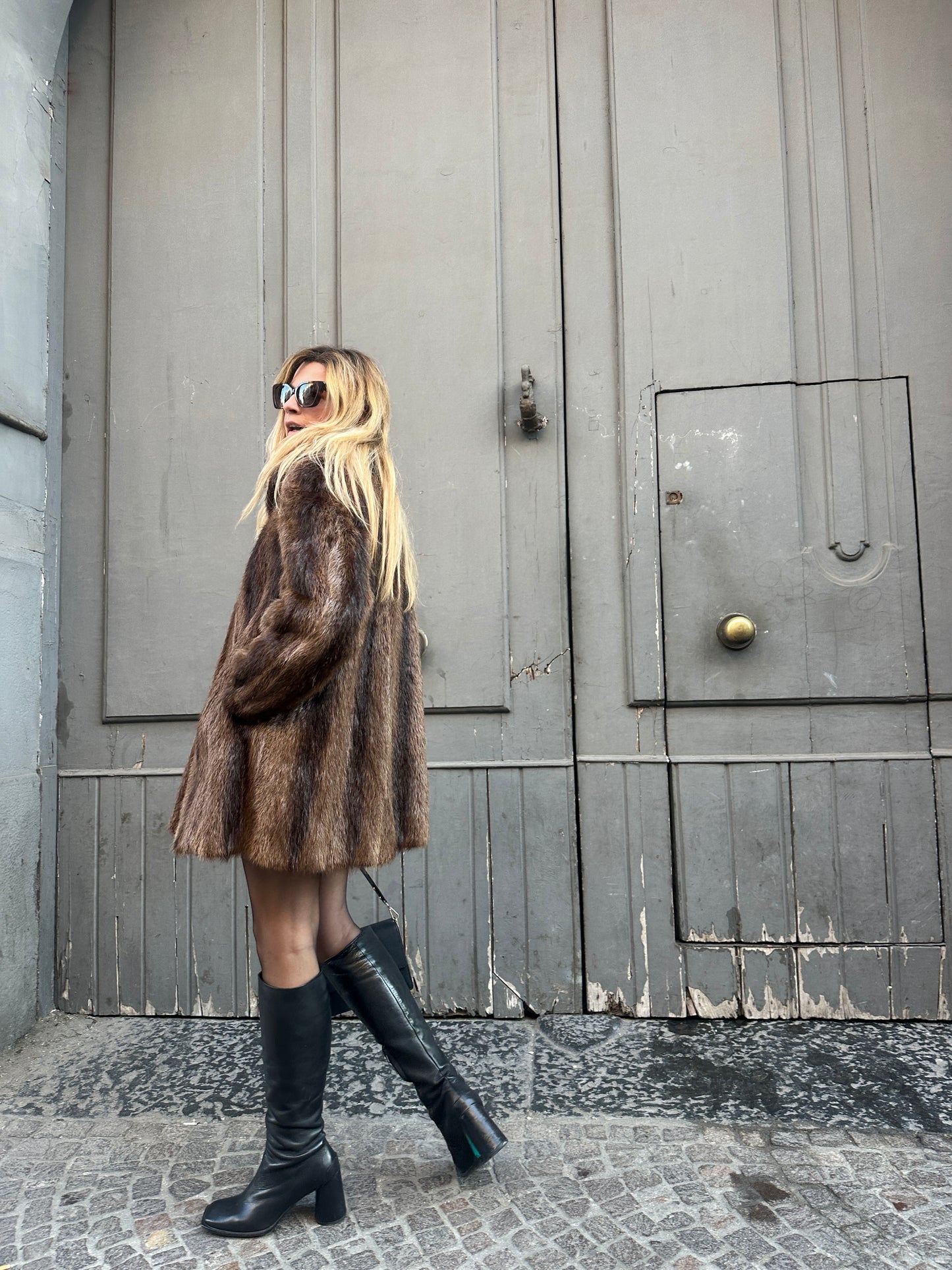 Coffee petite real fur