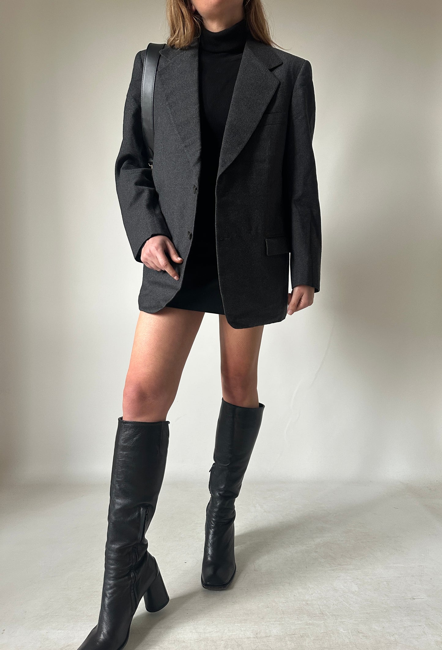 Minimal tailored wool blazer