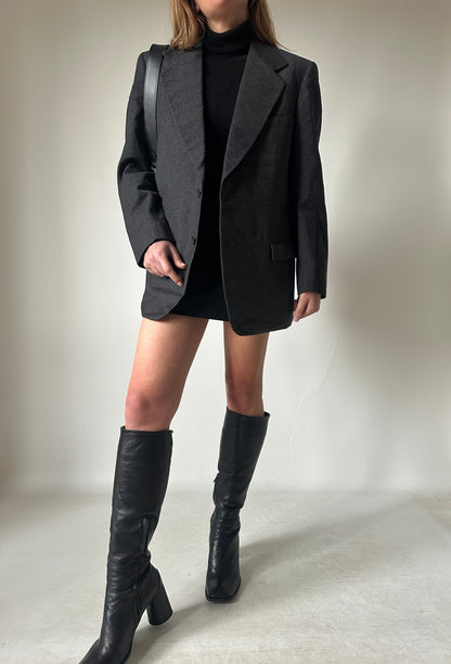 Minimal tailored wool blazer