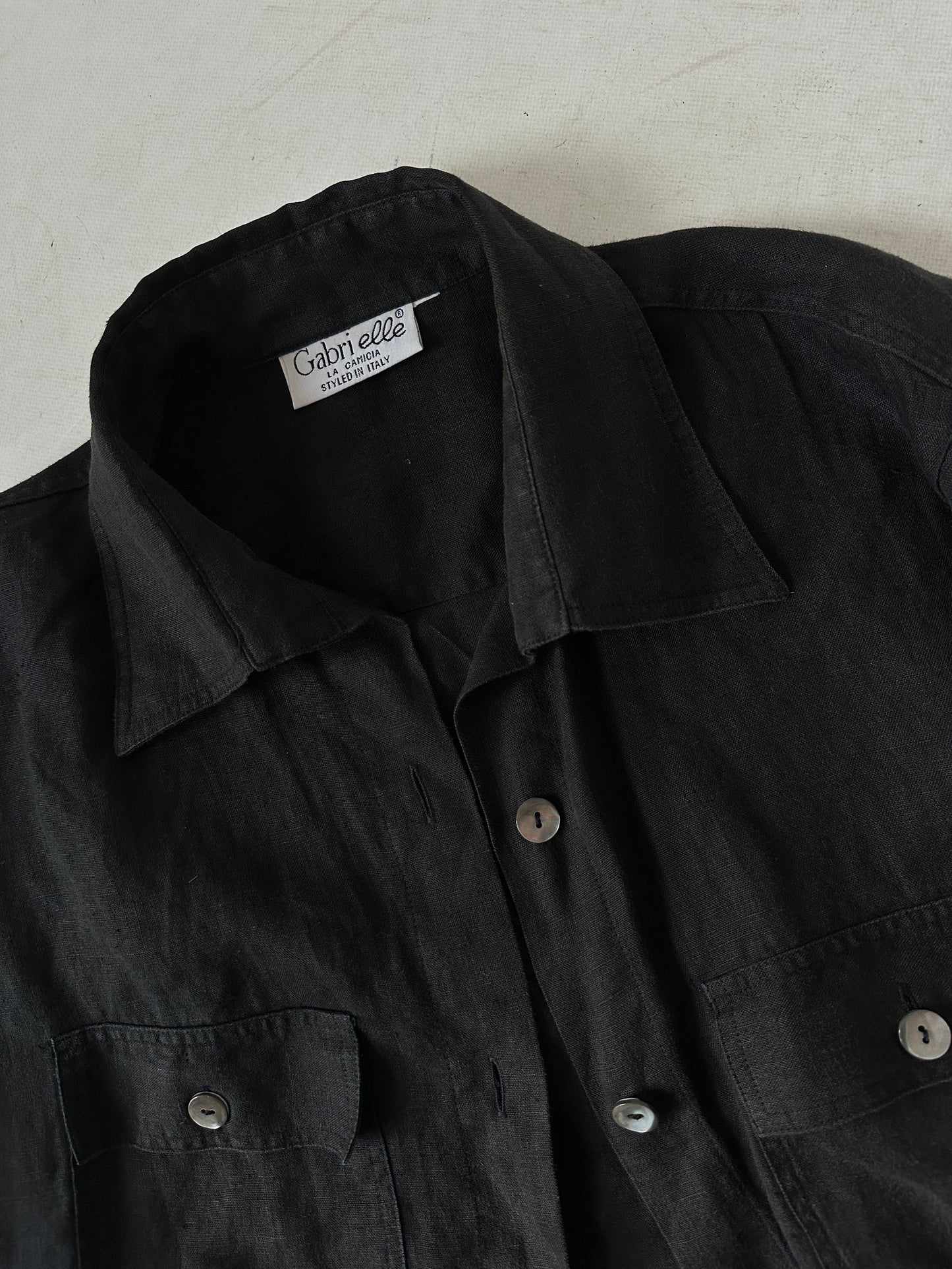 Minimal 100% linen black shirt