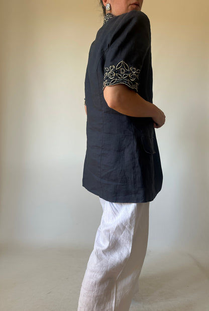 Precious elegant blazer with beads