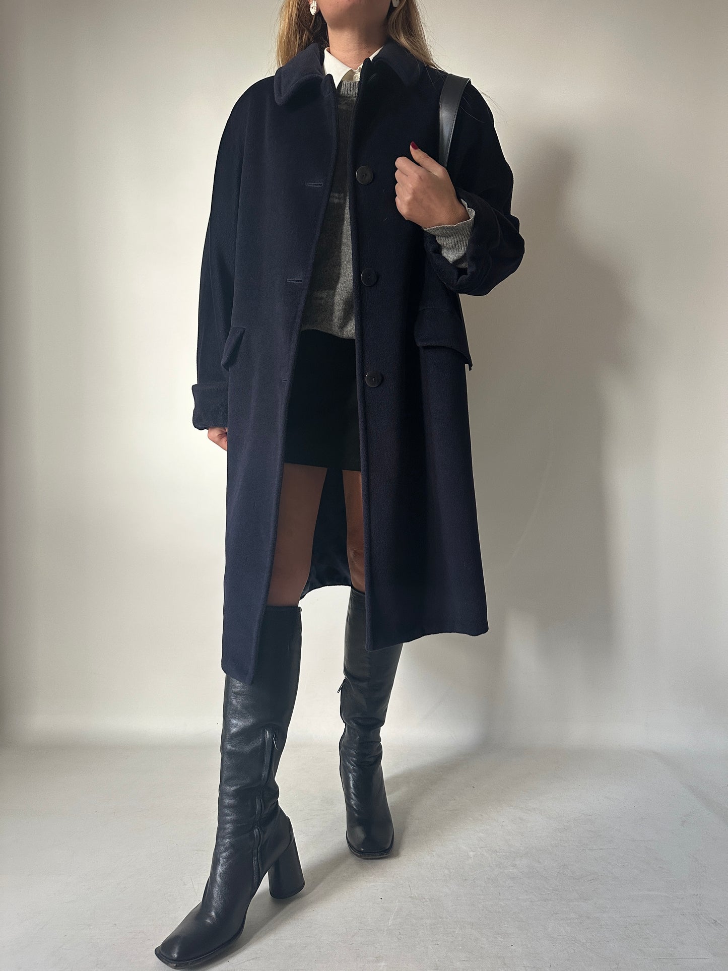 Luxury wool navy coat