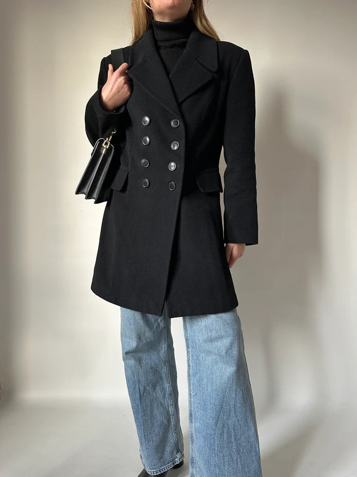 Chic cappotto nero doppiopetto