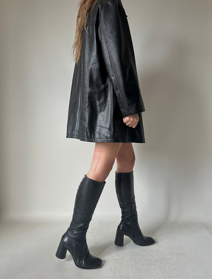 Passpartour black leather jacket