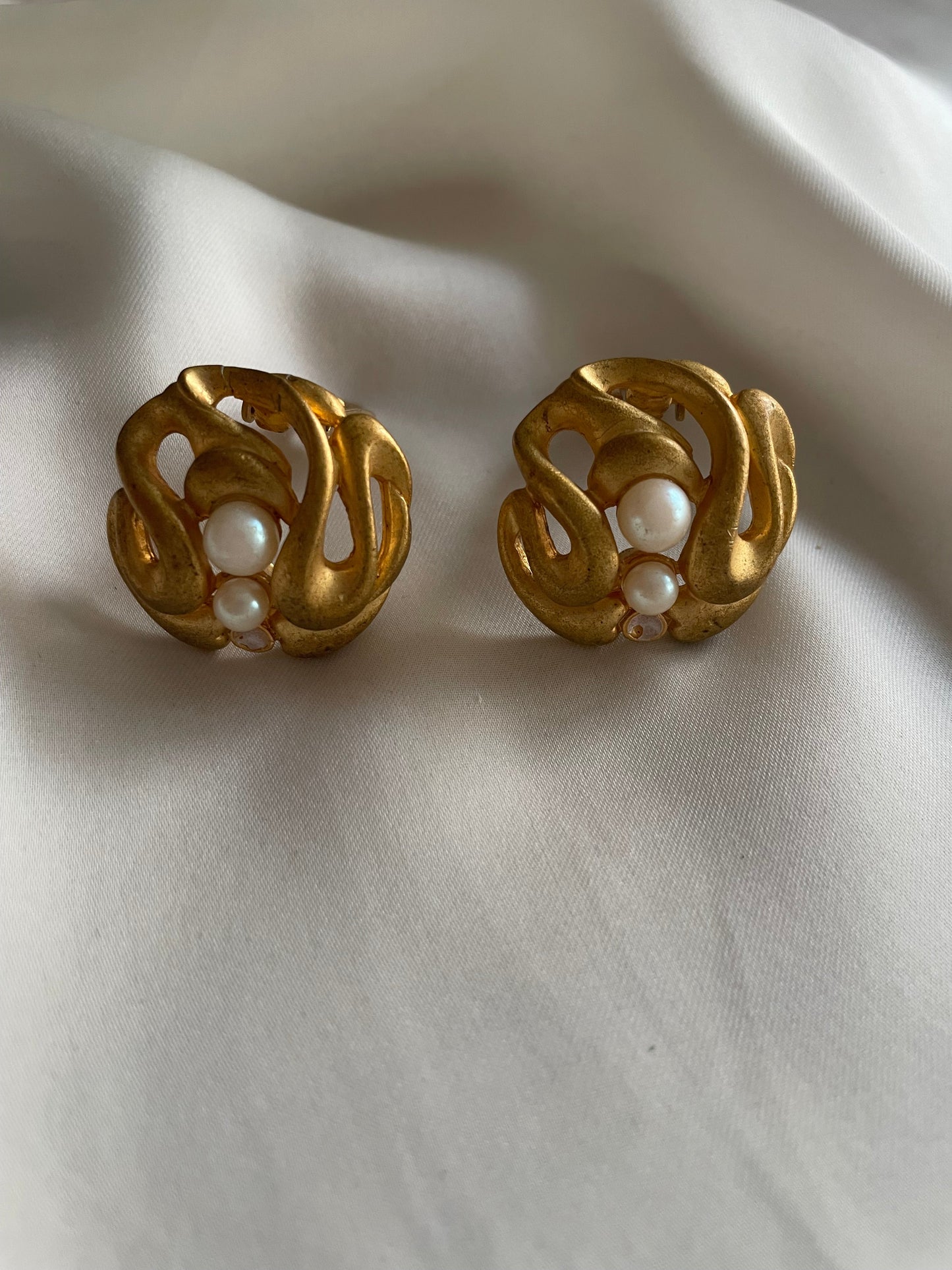 Clip conchiglia oro e perla