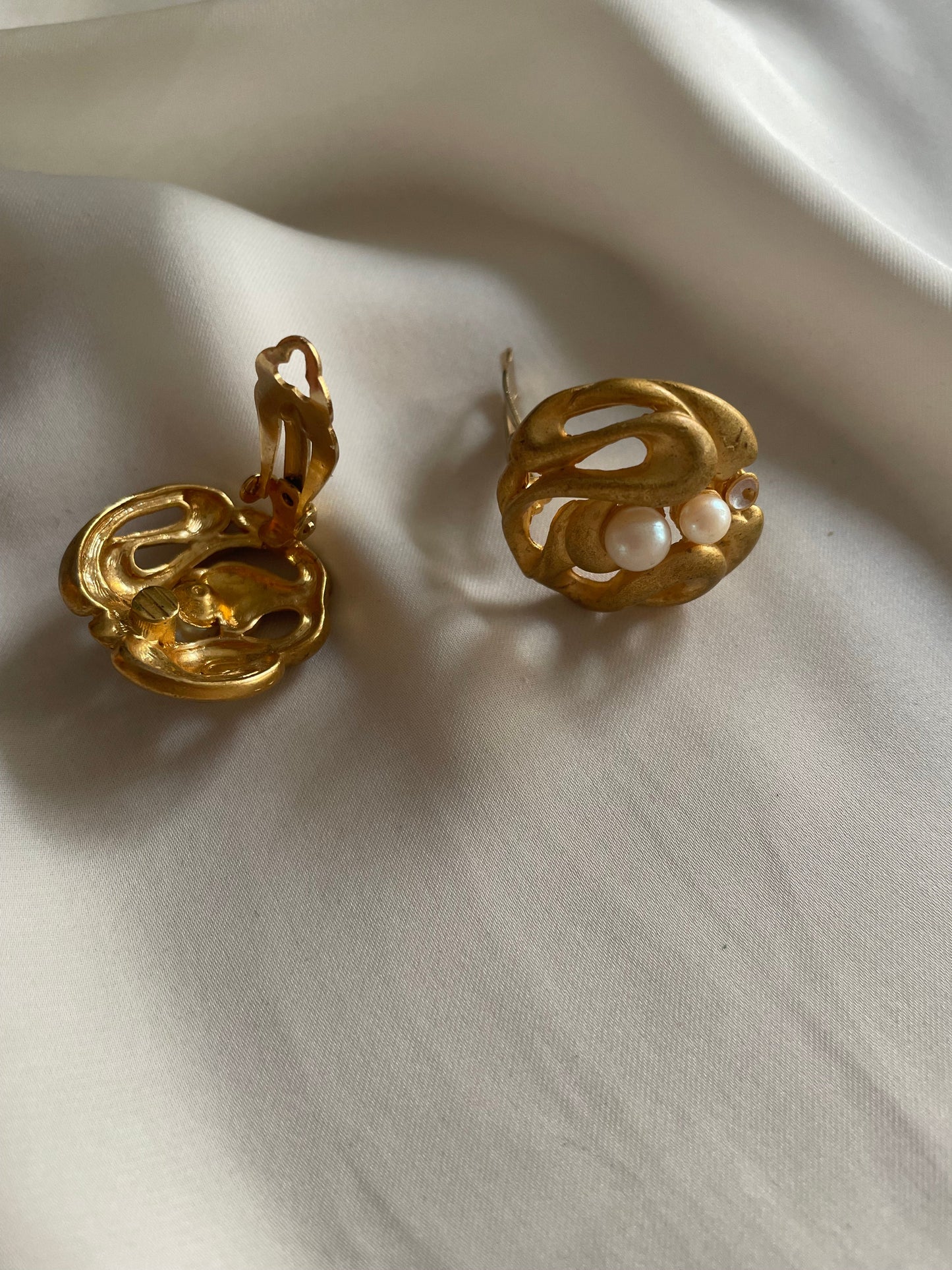 Clip conchiglia oro e perla